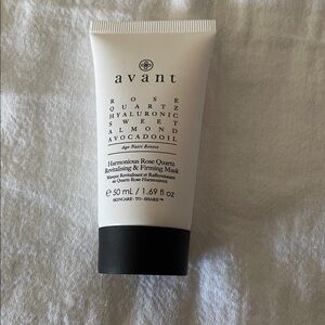 Avant Harmonious Rose Quartz Revitalising & Firming Mask